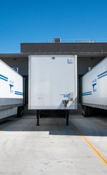 pexels-elevate-1267325